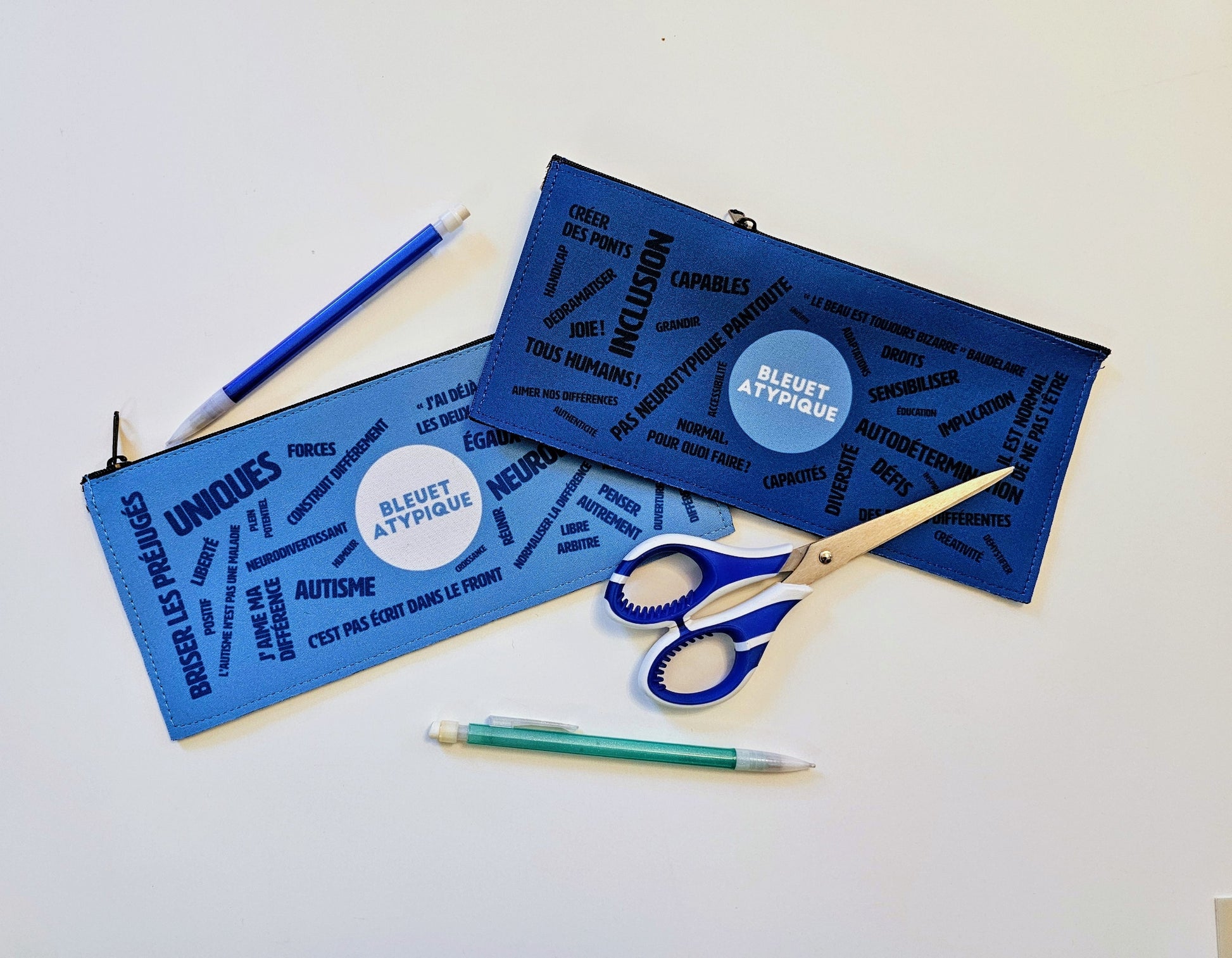 Étuis à crayons - Bleuet atypique