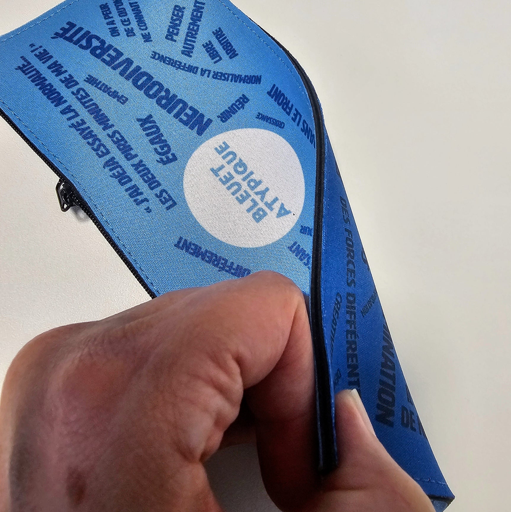 Étuis à crayons - Bleuet atypique