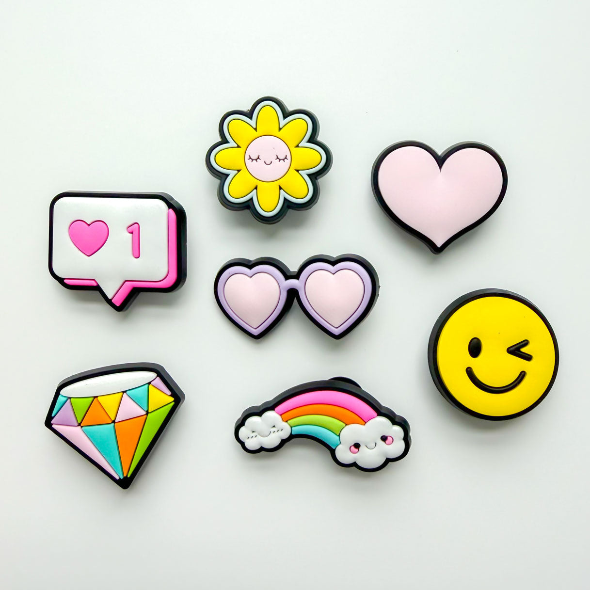 3 breloques adorables au choix (pins pour crocs)