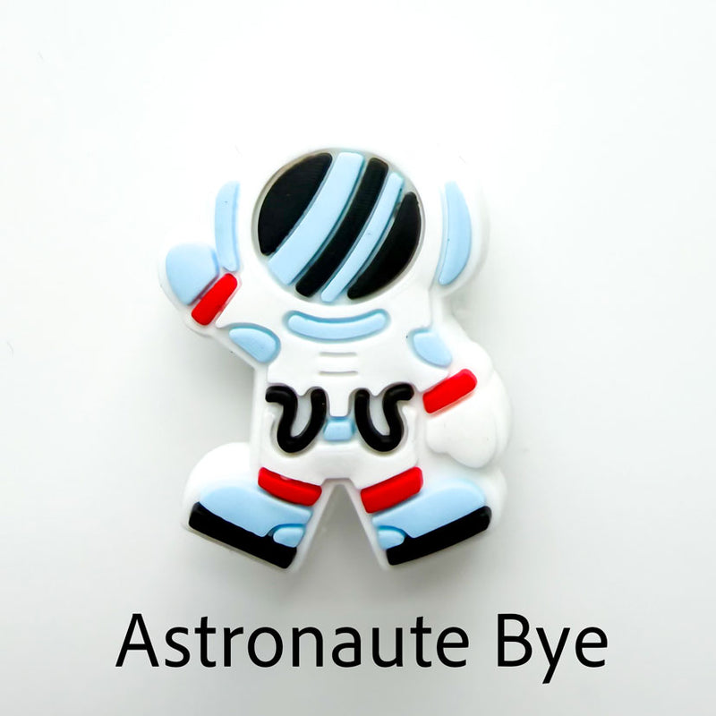 3 breloques Astronaute au choix