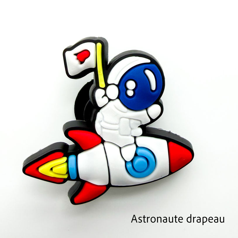 1 breloque Espace au choix