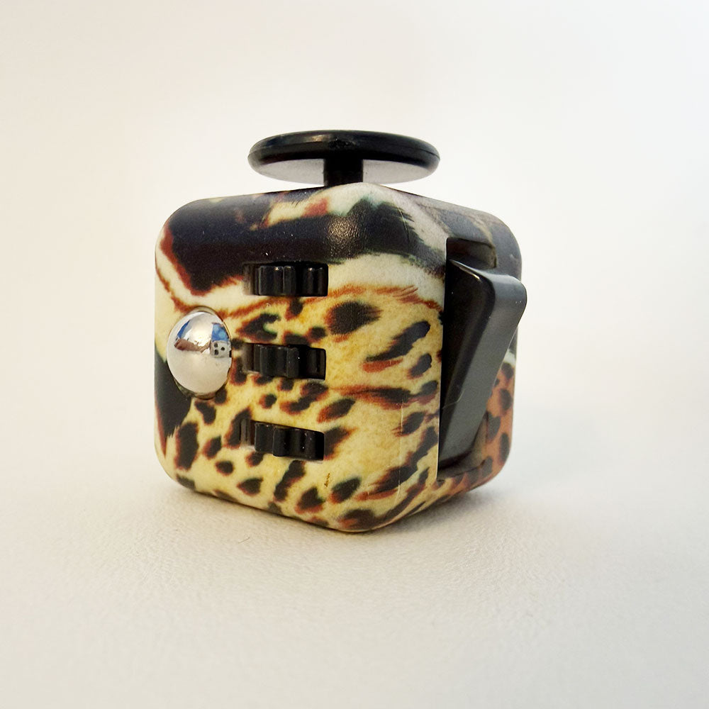Cube fidget multi-fonction