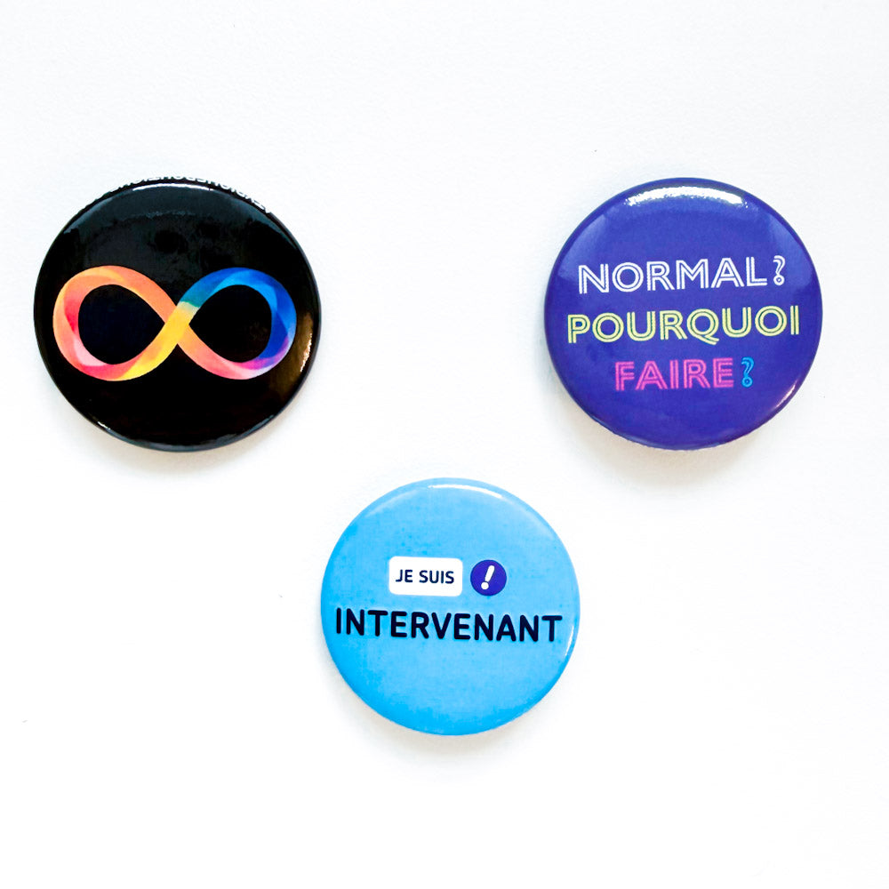 Trio badges - Intervenant, Pourquoi être normal ?