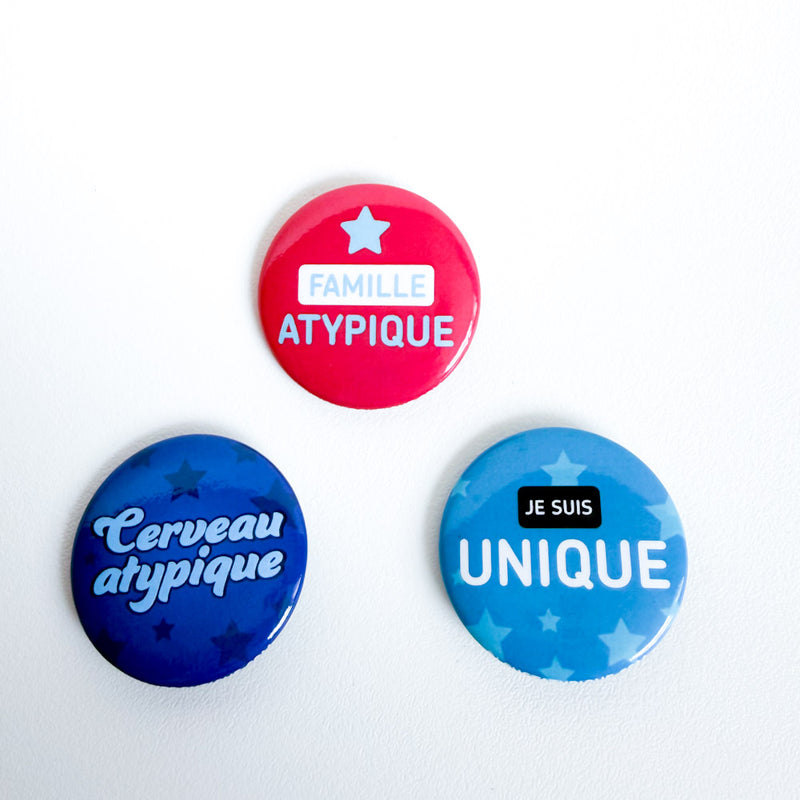 Trio badges : Famille atypique
