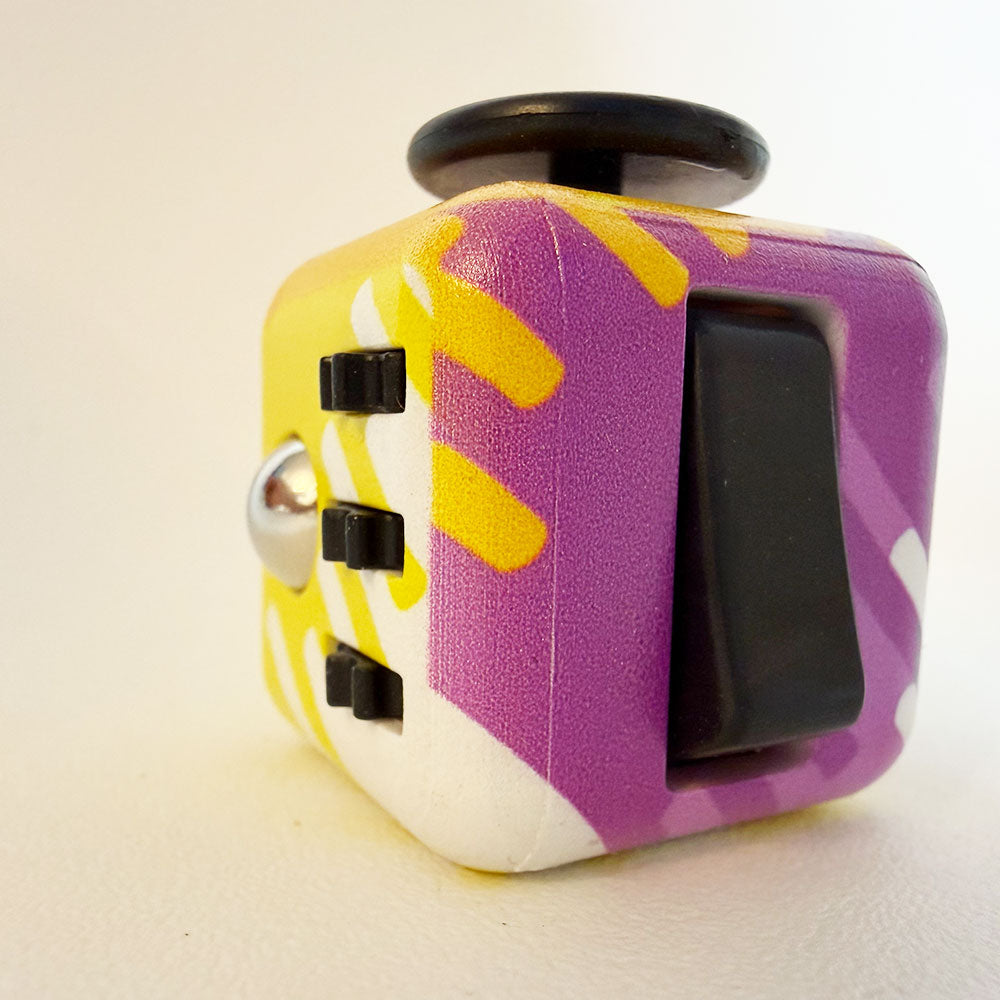 Cube fidget multi-fonction
